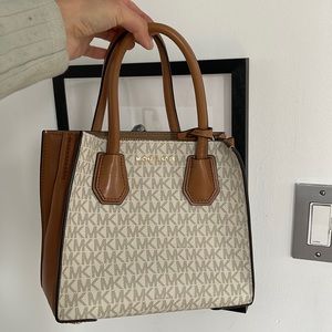 Michael Kors mini bag